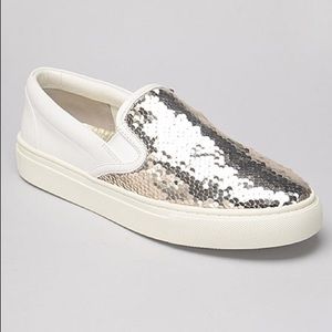 NWT 🌟Tory Burch Gold Carter Slip on sneakers